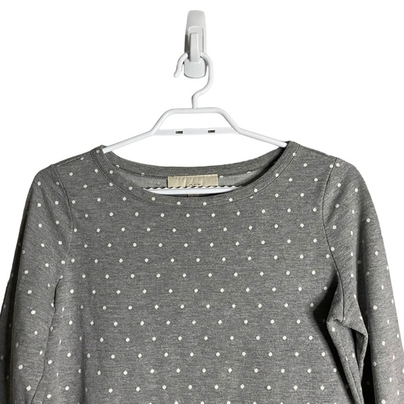 Ann Taylor Loft Petites Women's Gray Polka Dot Top - Picture 2 of 6